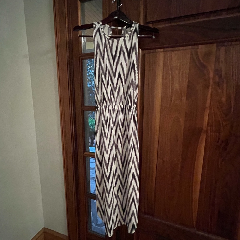 Banana Republic maxi dress. XS, excellent condition, worn 1 time for afternoon